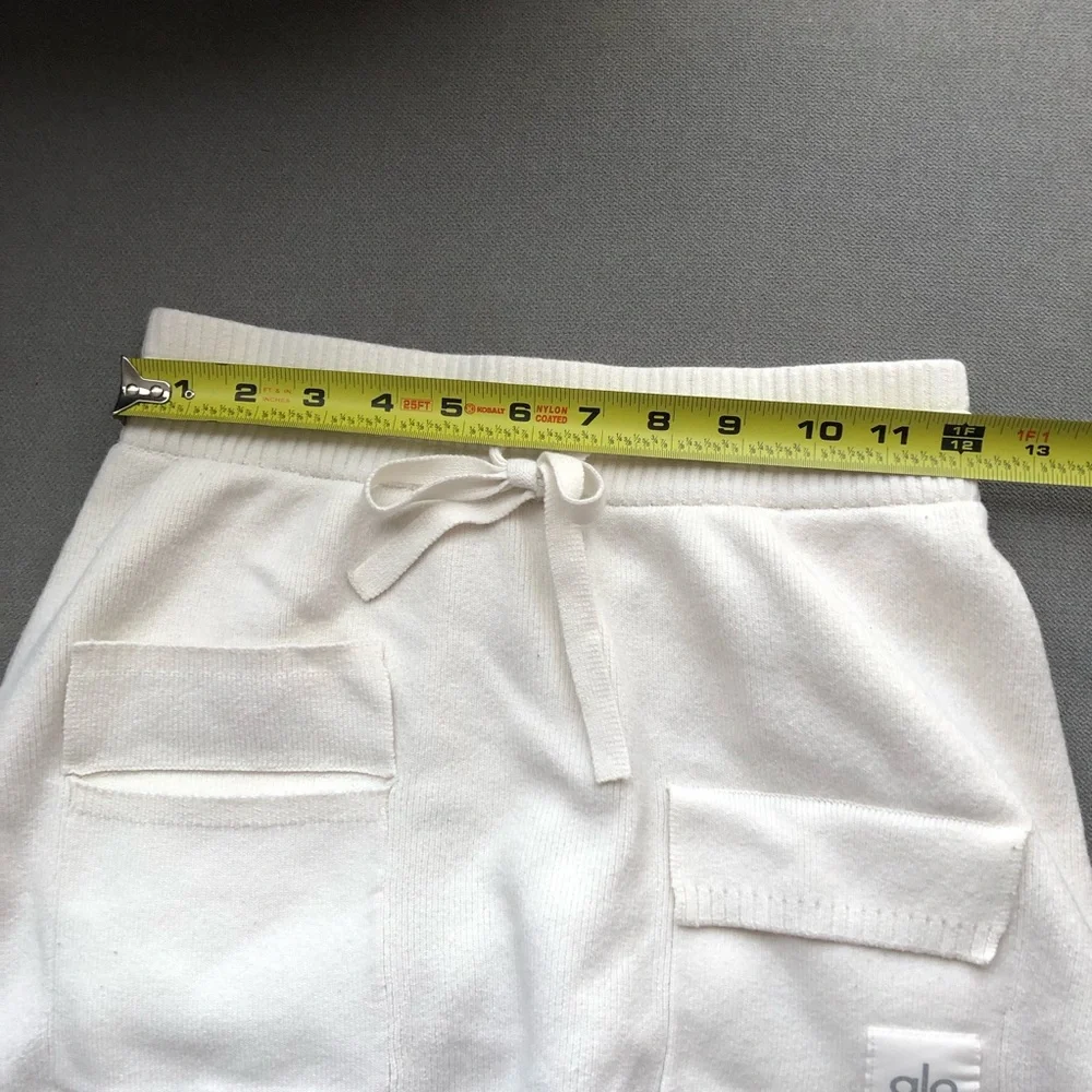 Alo Yoga Scholar Knit Cargo Skirt Ivory XS
